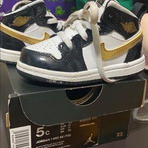 Jordan 1 mid se
